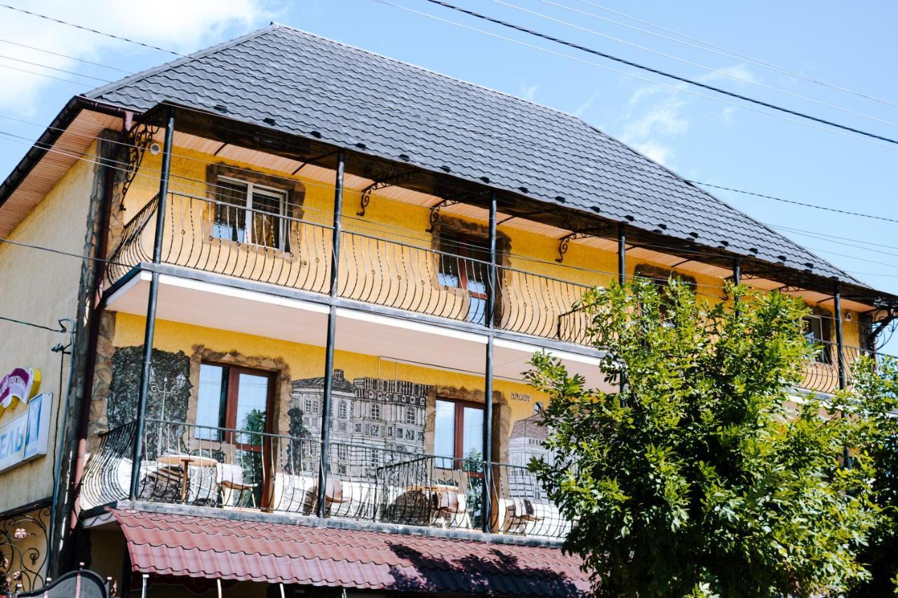 Filvarok Hotel Brody Exterior foto